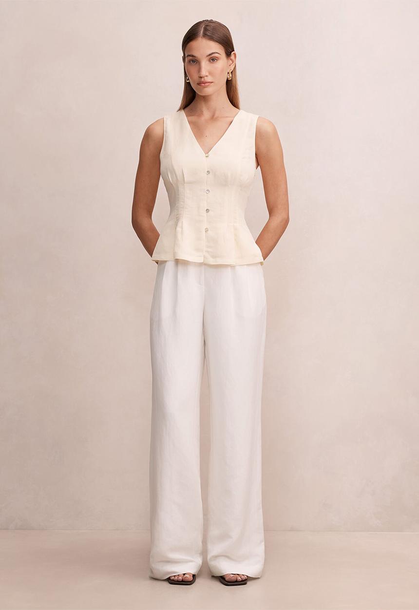 Forever New - Portia pleated linen top in soft yellow
