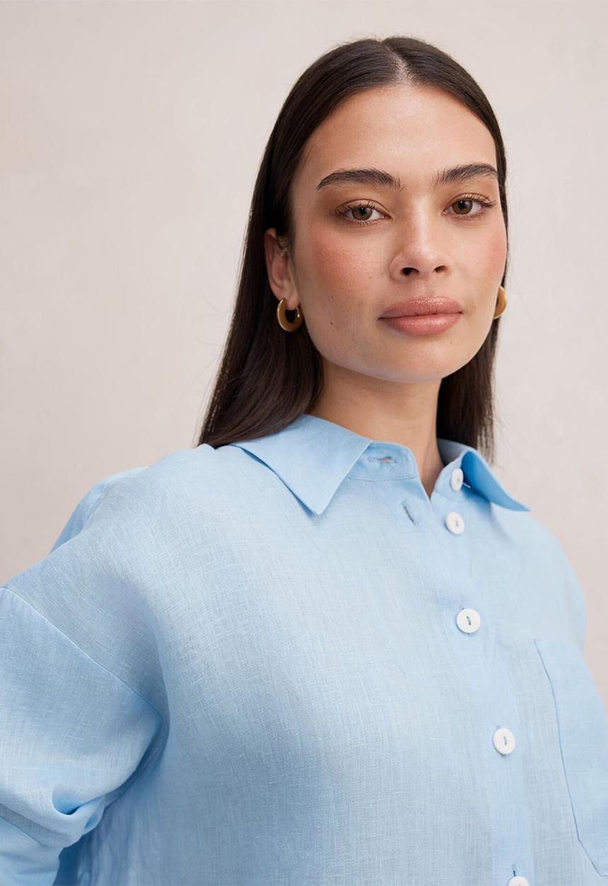 Forever New - Bowie cropped shirt in soft blue