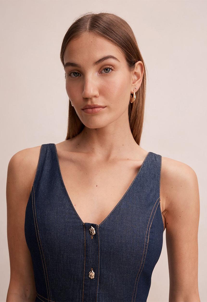 Forever New - Anna v neck chambray midi dress in dark indigo chambray