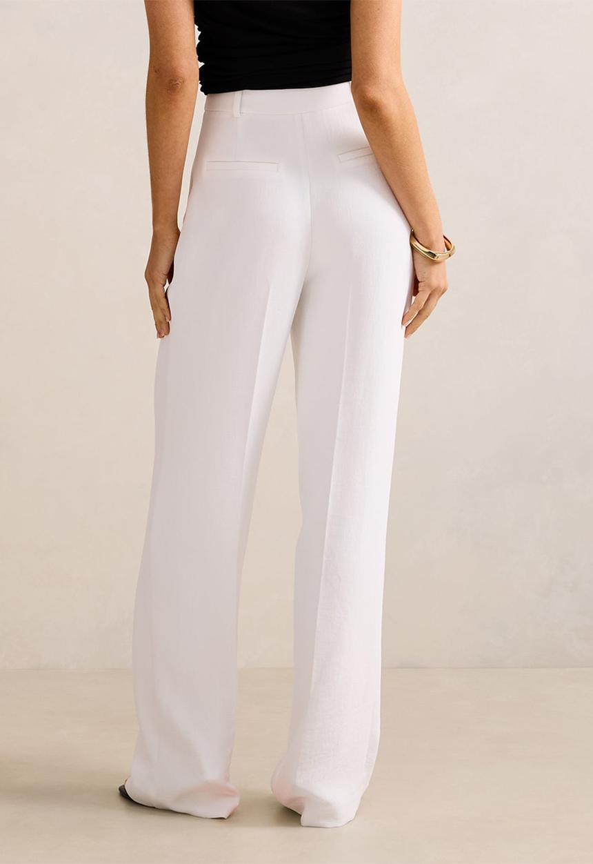 Forever New - Dahlia straight leg pants in porcelain