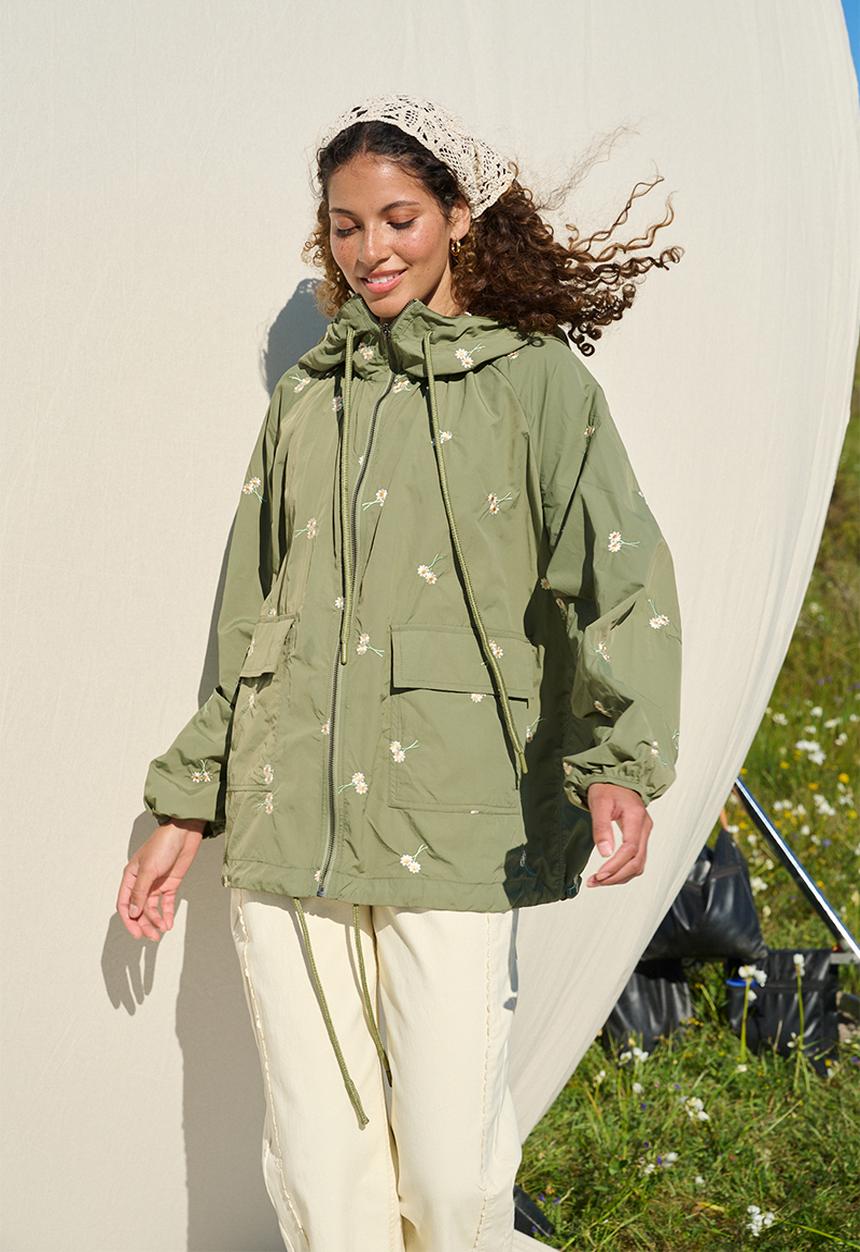 Me&B - Element Jacket in Embroidered Fatigue - Dark Green