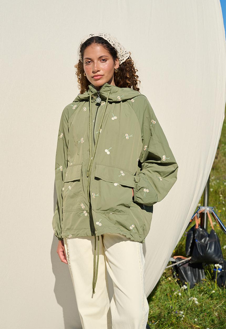Me&B - Element Jacket in Embroidered Fatigue - Dark Green