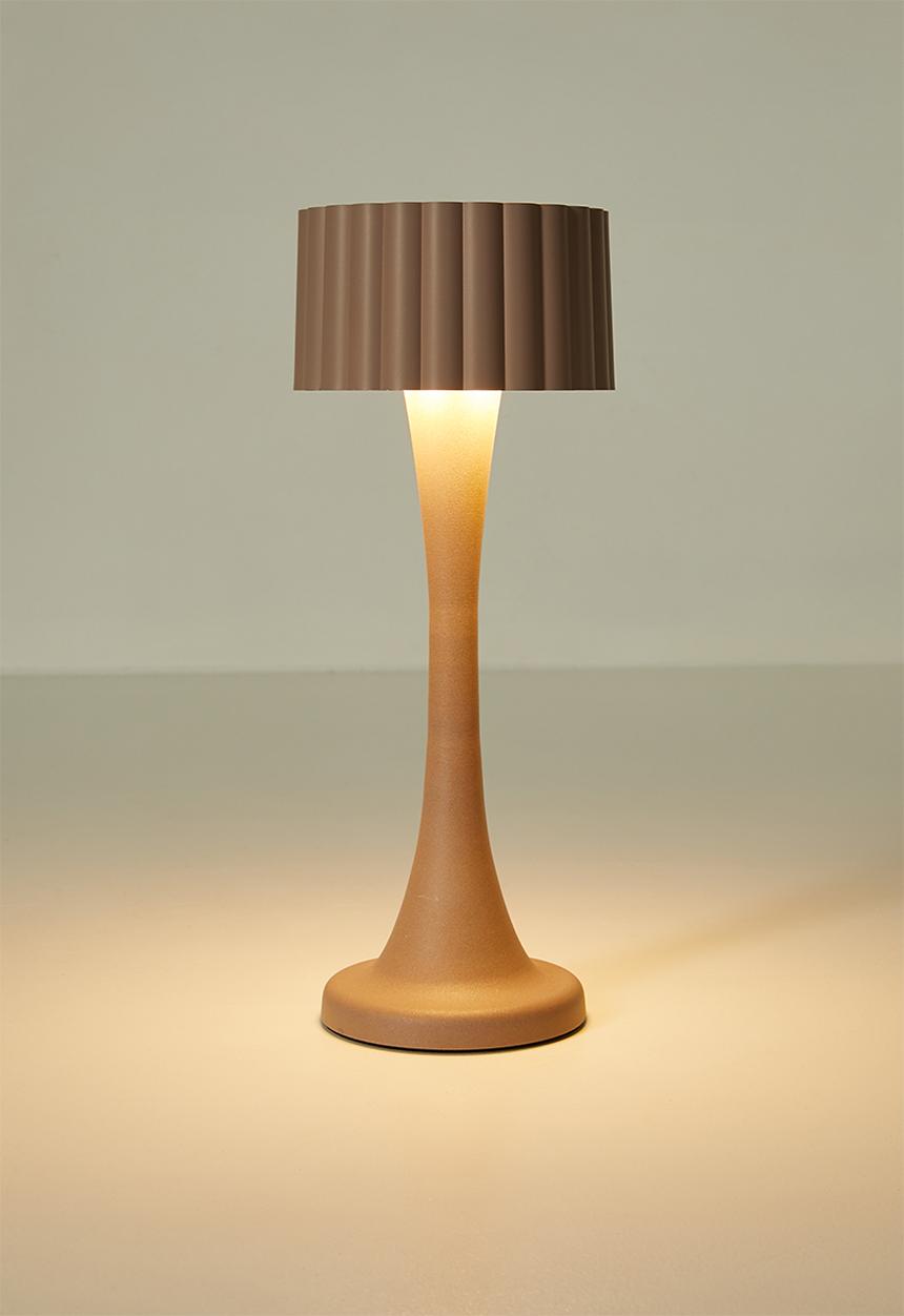 Pop Candy - Scallop edge lamp - coffee