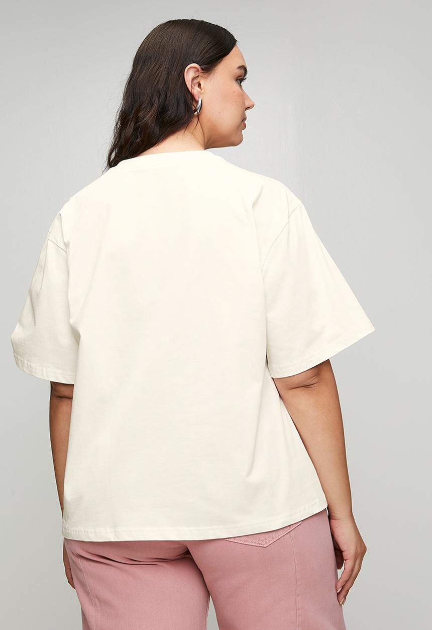 Me&B - Plus Cross Stitch Embroidery 'Killmyvibe' Statement Tee - White