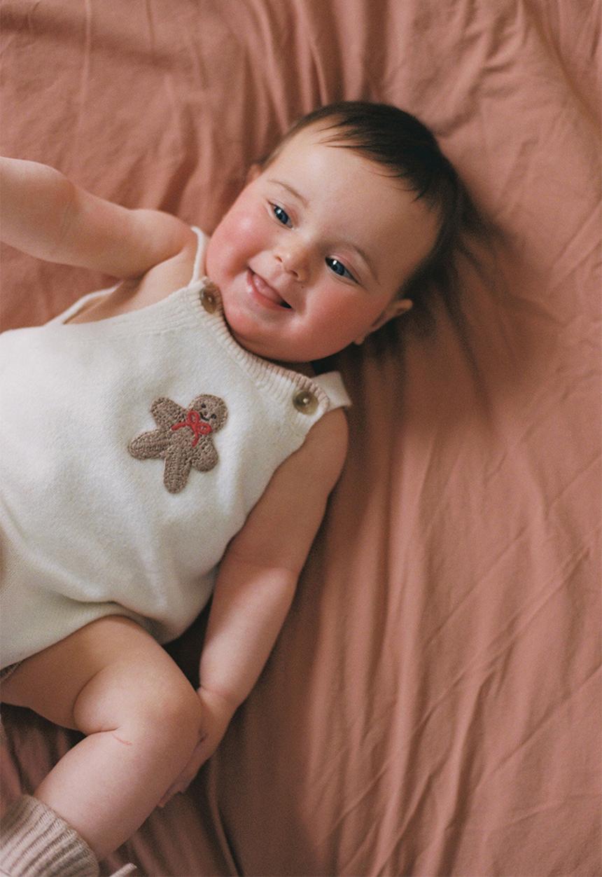 Cotton On - Baby Organic Blend Knit Bubbysuit - Milk/Crochet Gingerbread Man