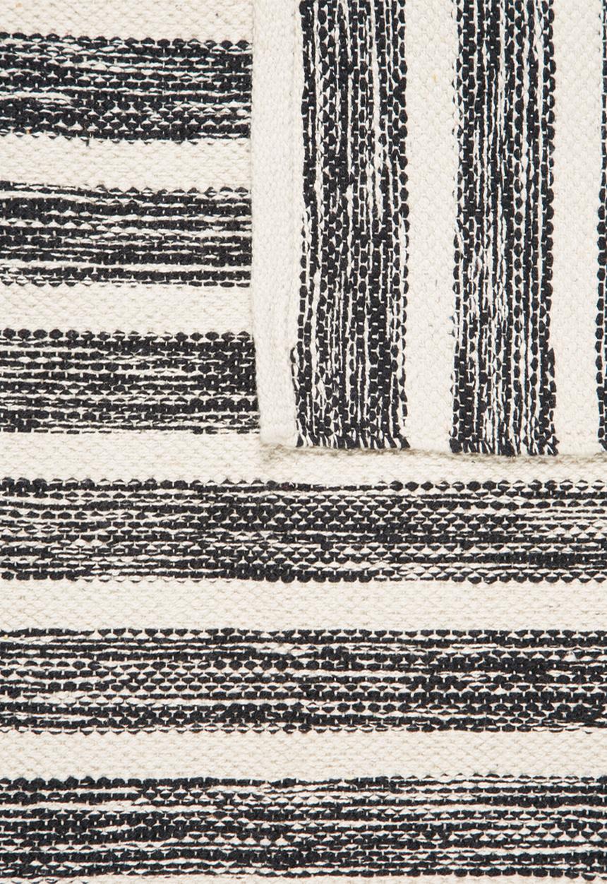 Sixth Floor - Sekani rug