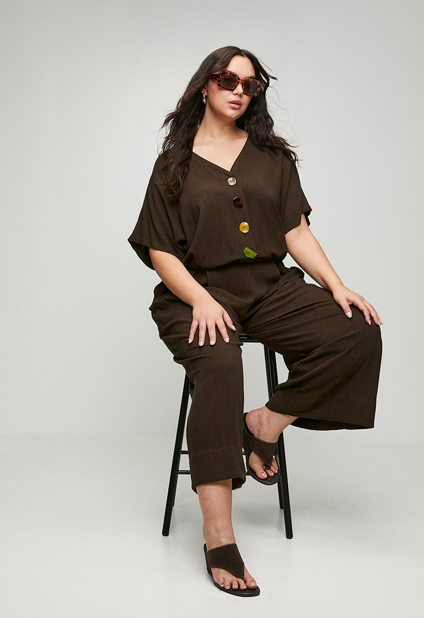 Me&B - Plus Perpex Button Detail Dolman Sleeve Top  - Dark choc