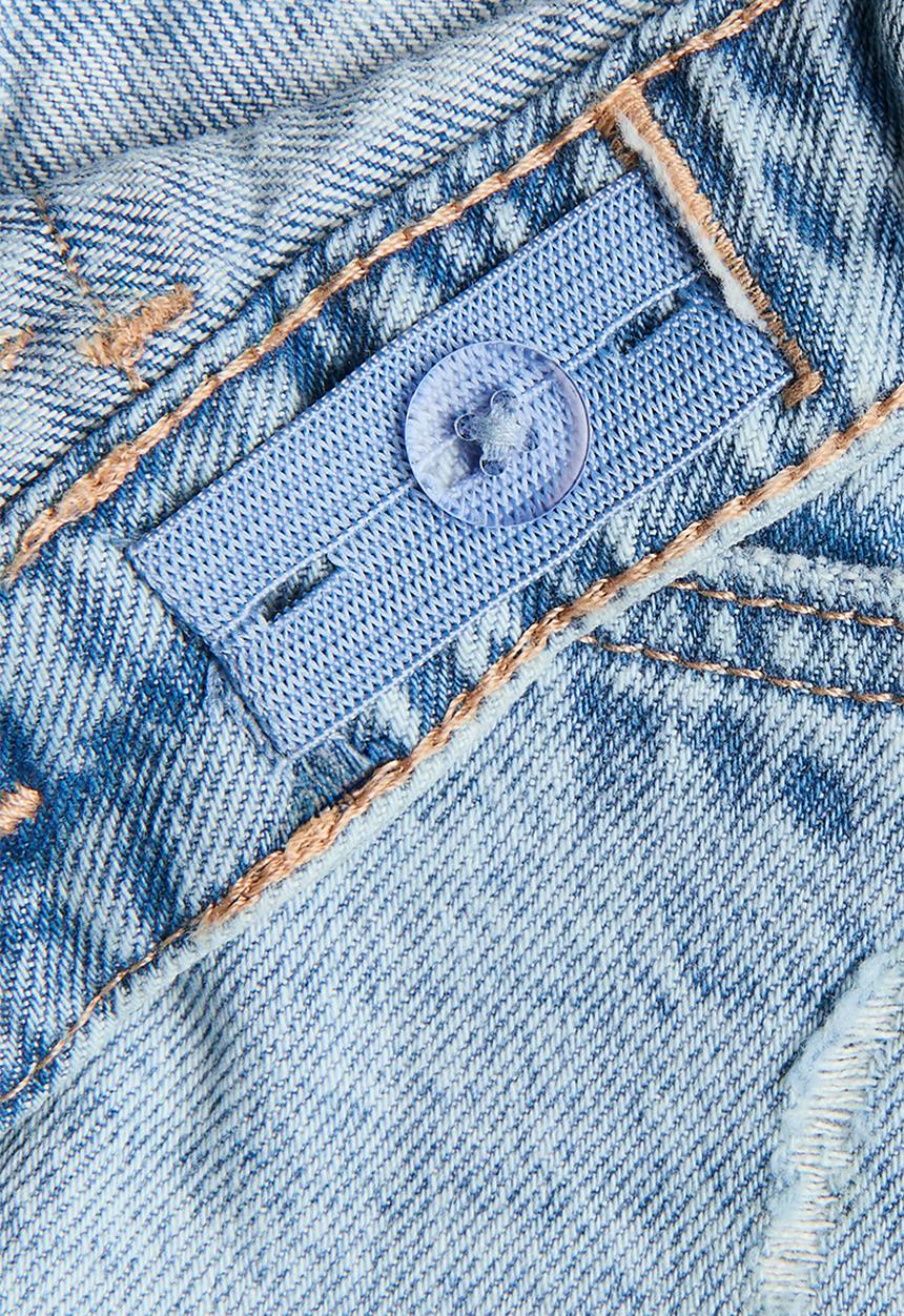 H&M - Frayed denim shorts - light denim blue