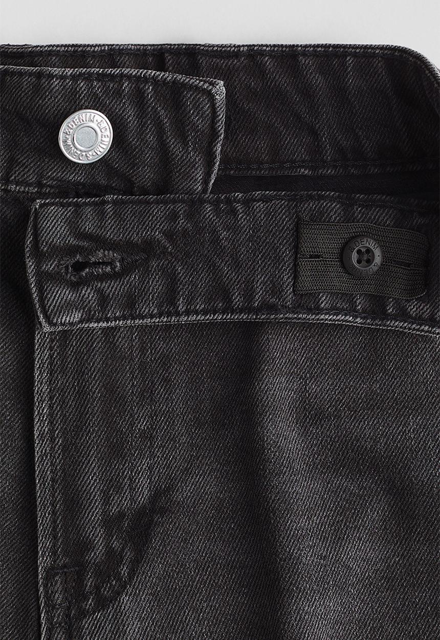 H&M - Cargo denim shorts - black