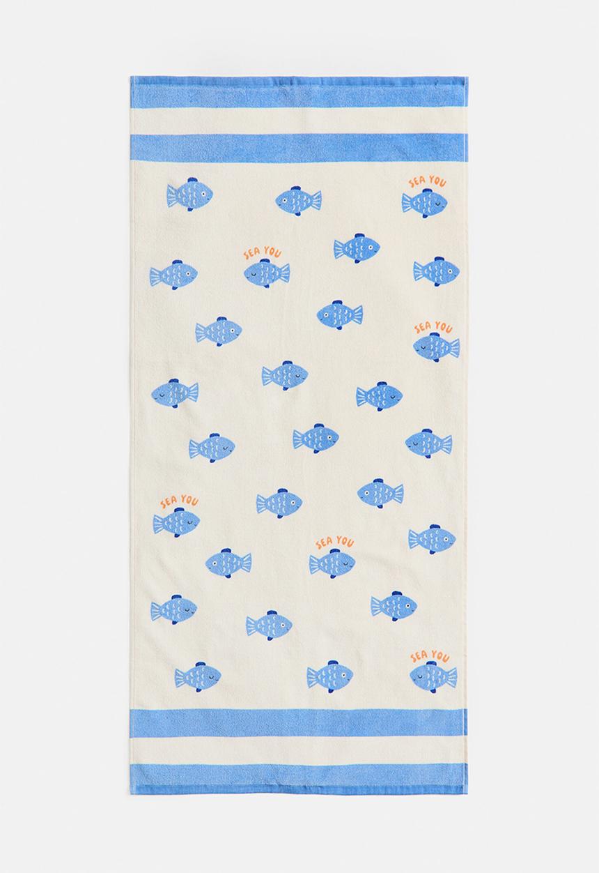 H&M - Patterned bath towel - cream/blue fish