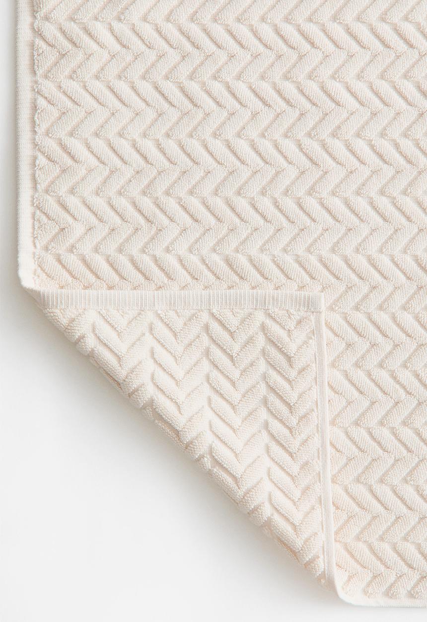 H&M - Textured bath mat - cream