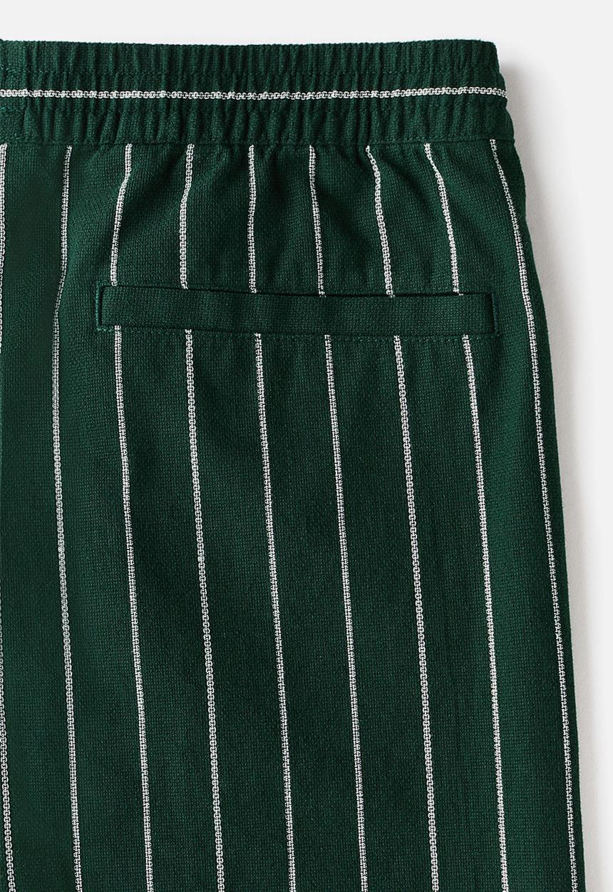 H&M - Regular fit shorts - dark green/striped