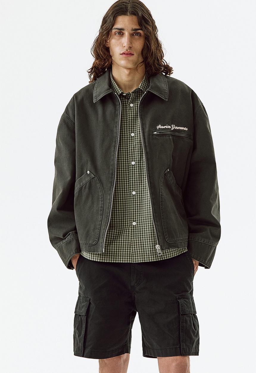 H&M - Relaxed fit cargo shorts - black