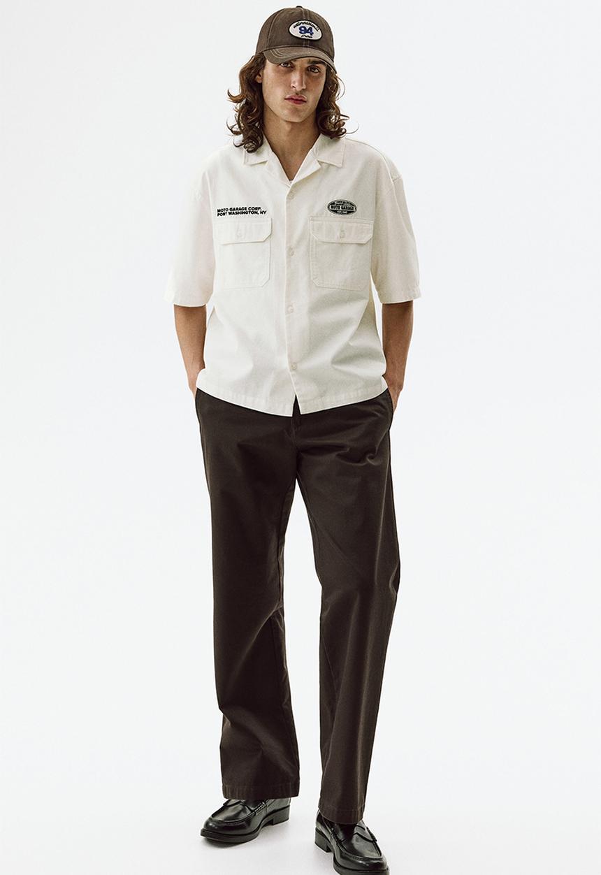 H&M - Relaxed fit short-sleeved utility shirt - white/moto garage