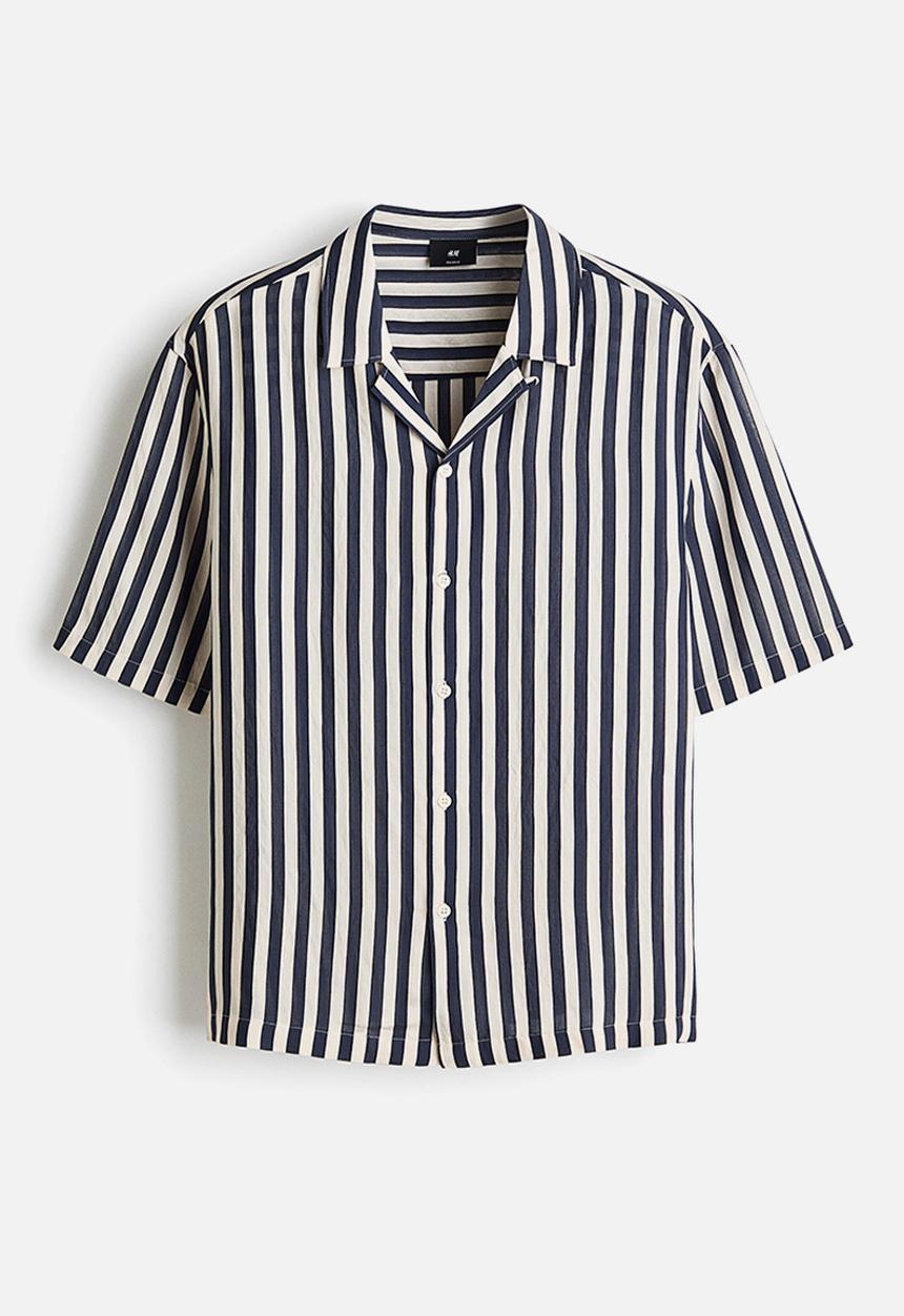 H&M - Relaxed fit resort shirt - navy blue/striped
