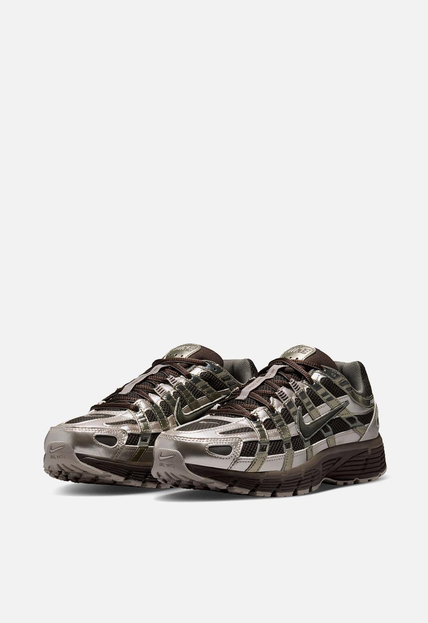 Nike - Nike P-6000
