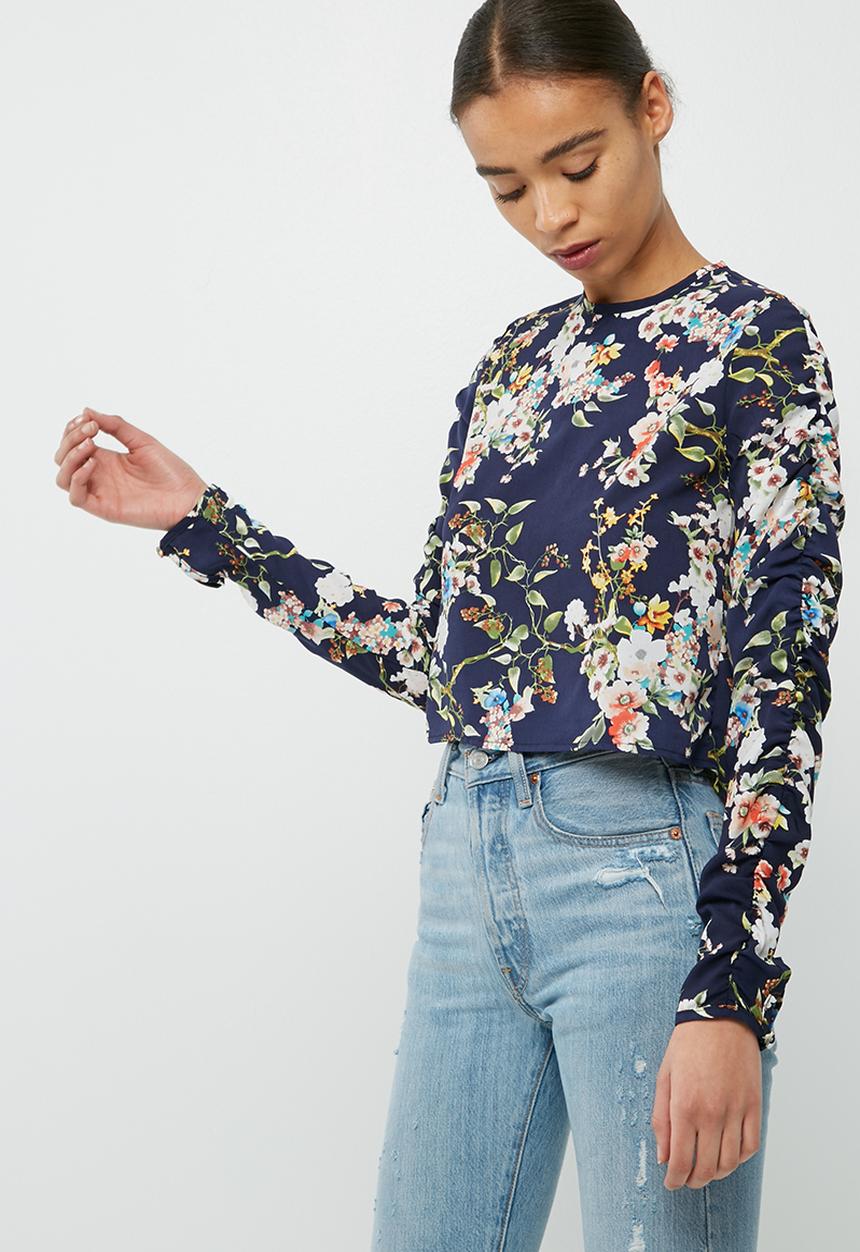 dailyfriday - Ruched sleeve blouse