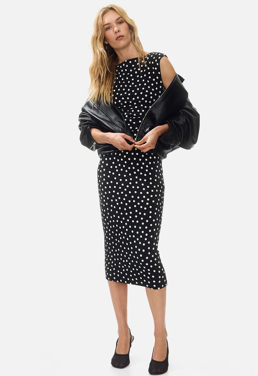 H&M - Cap-sleeved dress - black/spotted