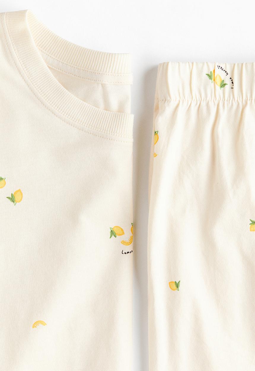 H&M - Printed pyjamas - cream/lemons