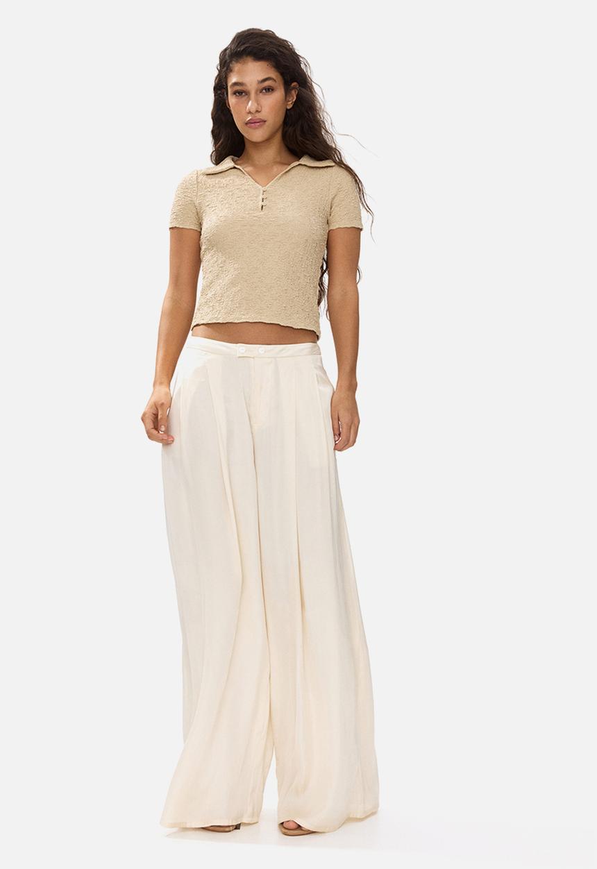 H&M - Crinkled polo shirt - beige