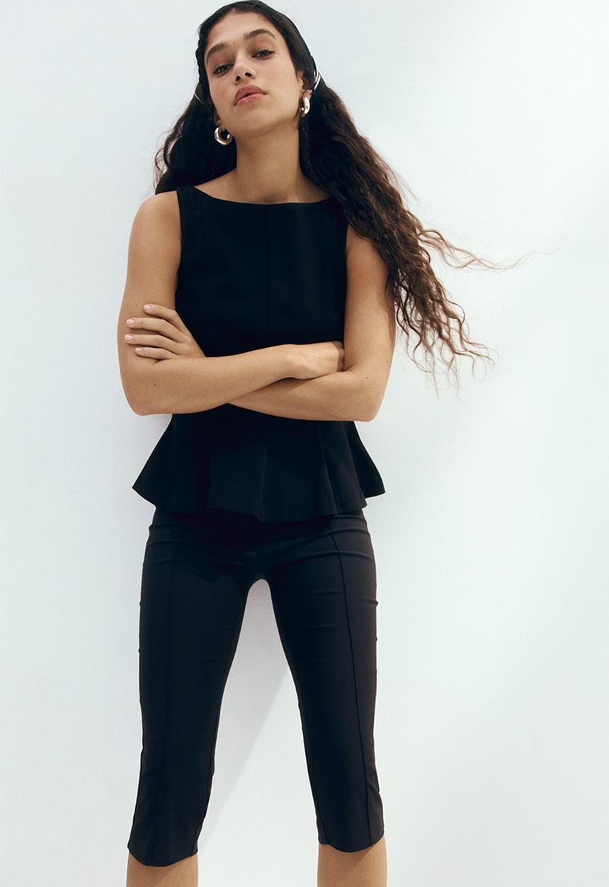 H&M - Crease-leg capri trousers - black