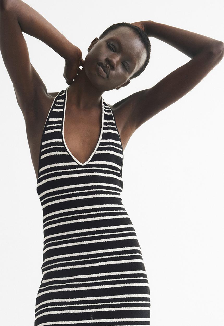 H&M - Knitted halterneck dress - black/striped