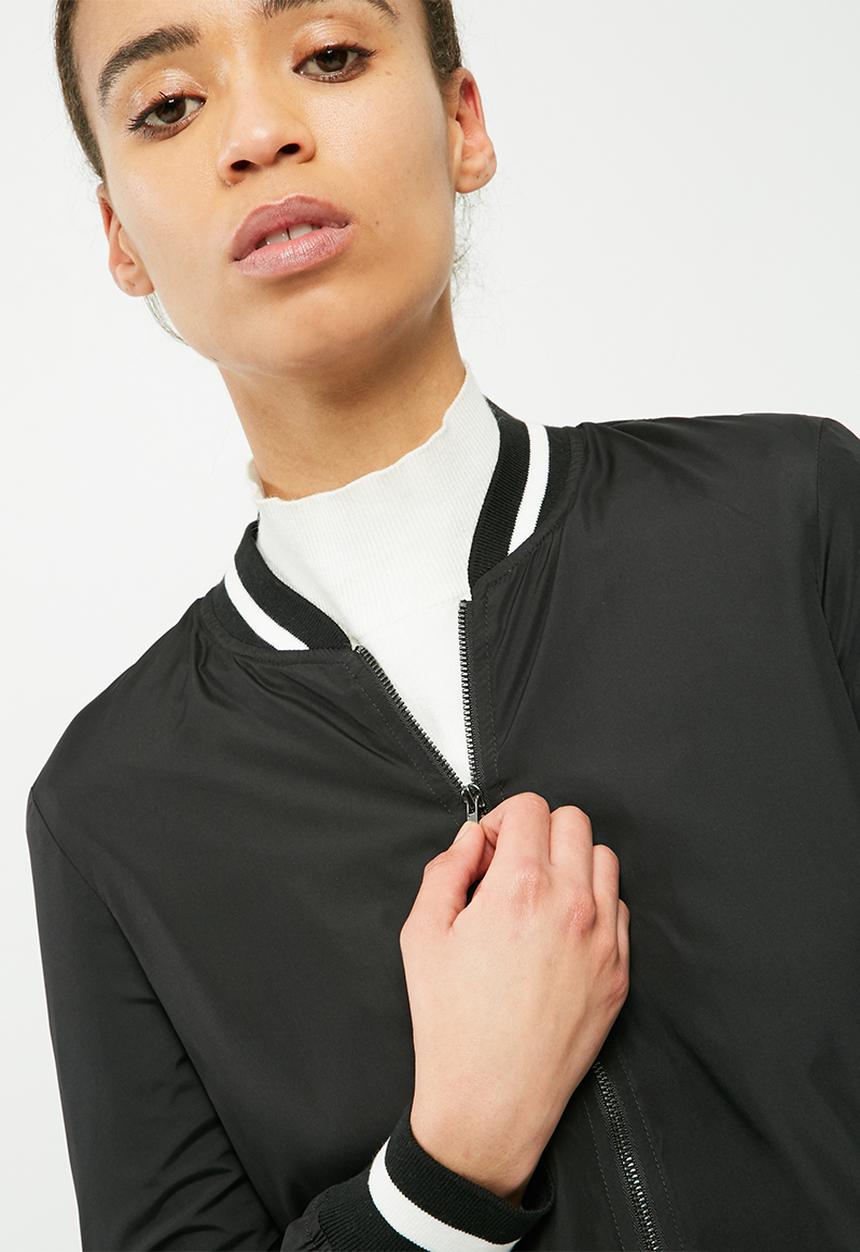 Jacqueline de Yong - Rouge bomber jacket