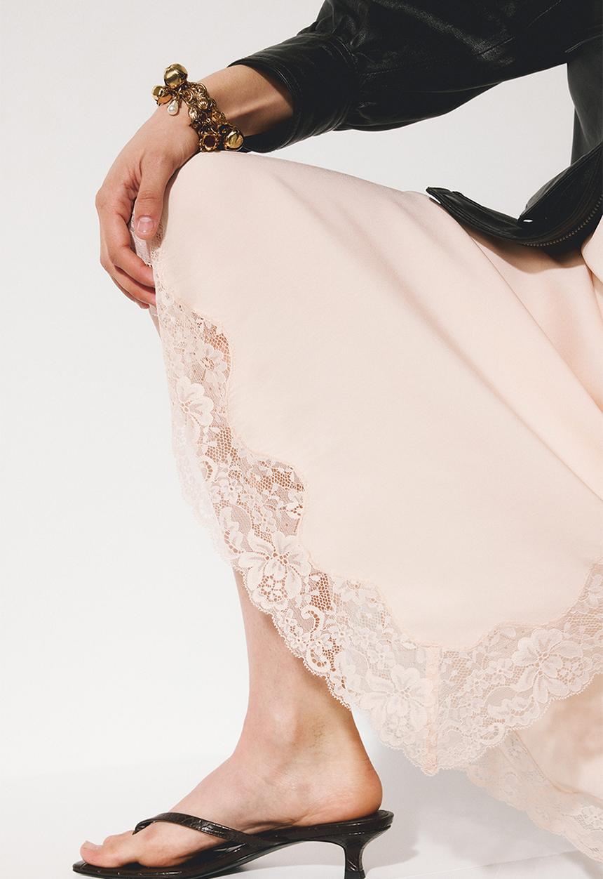 H&M - Lace-trimmed viscose skirt - light powder pink