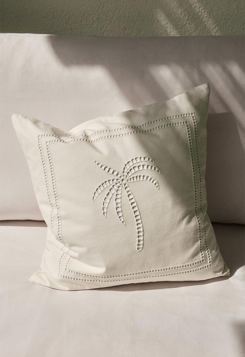 H&M - Broderie anglaise cushion cover - white