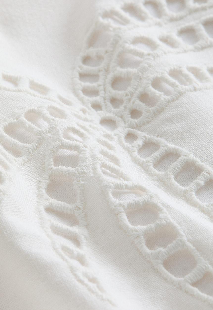 H&M - Broderie anglaise cushion cover - white