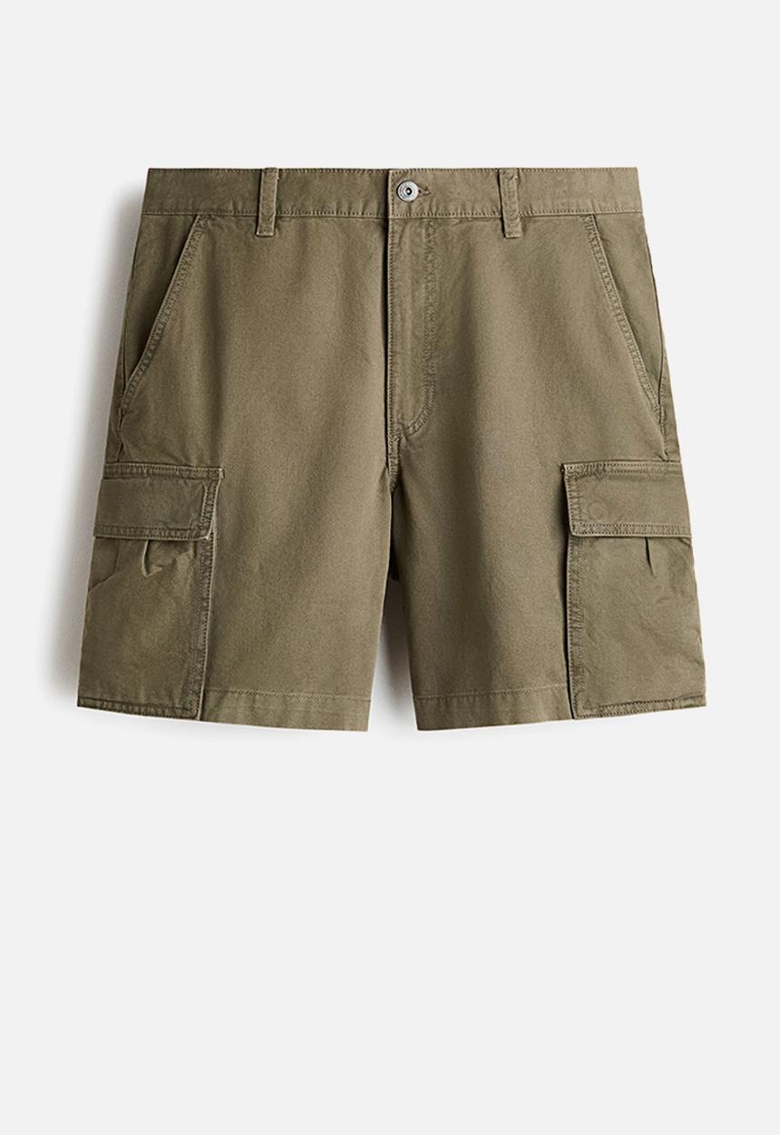 H&M - Relaxed fit cargo shorts - khaki green