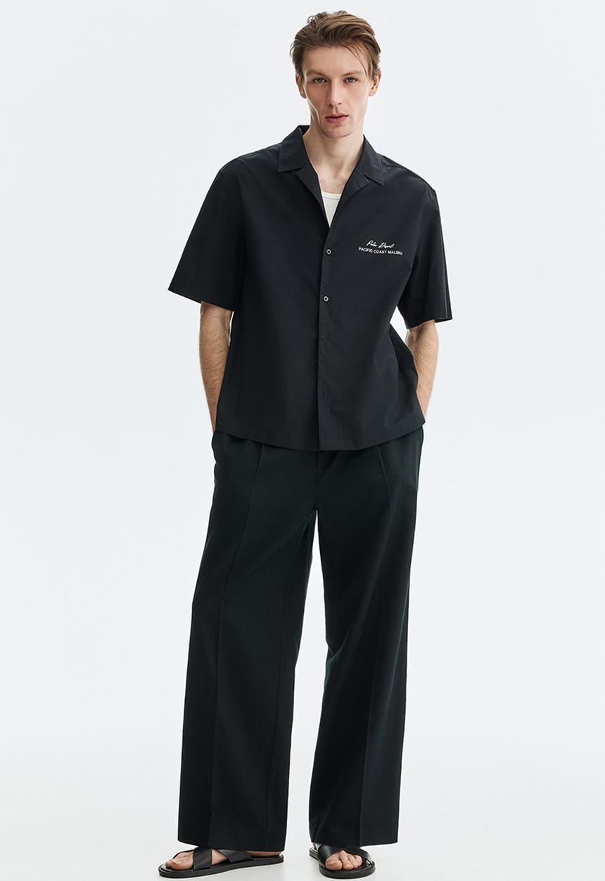 H&M - Relaxed fit printed resort shirt - black/palm desert