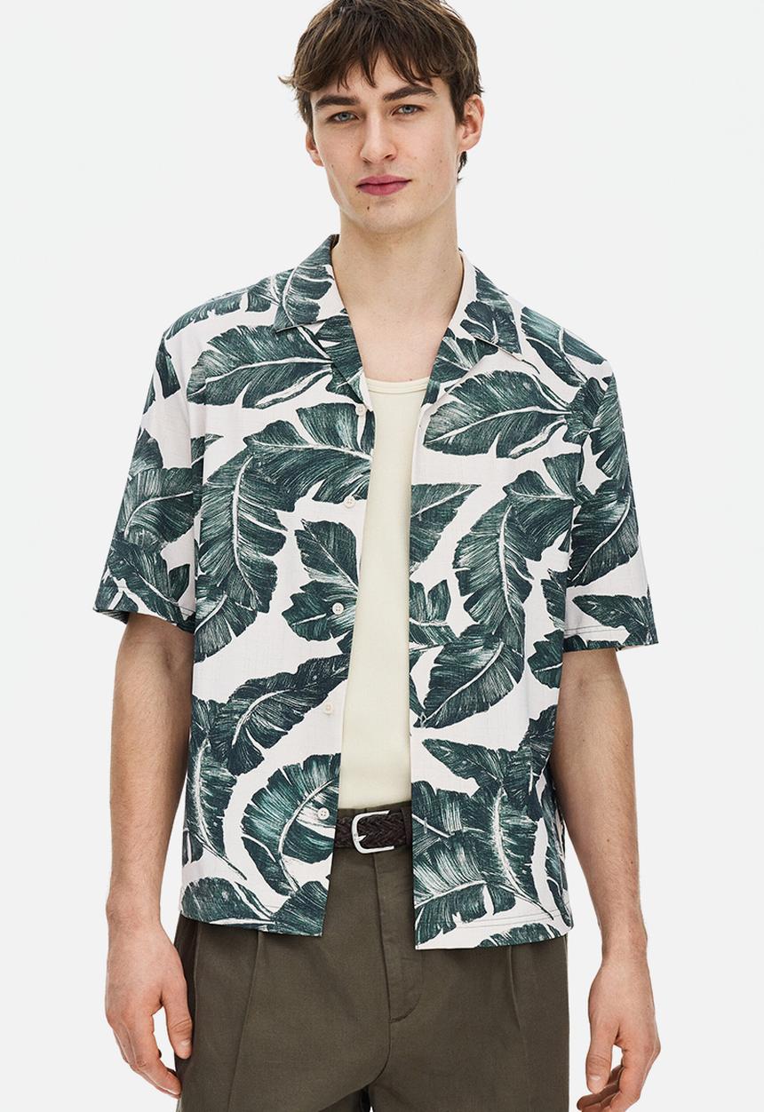 H&M - Regular fit resort shirt - white/plants