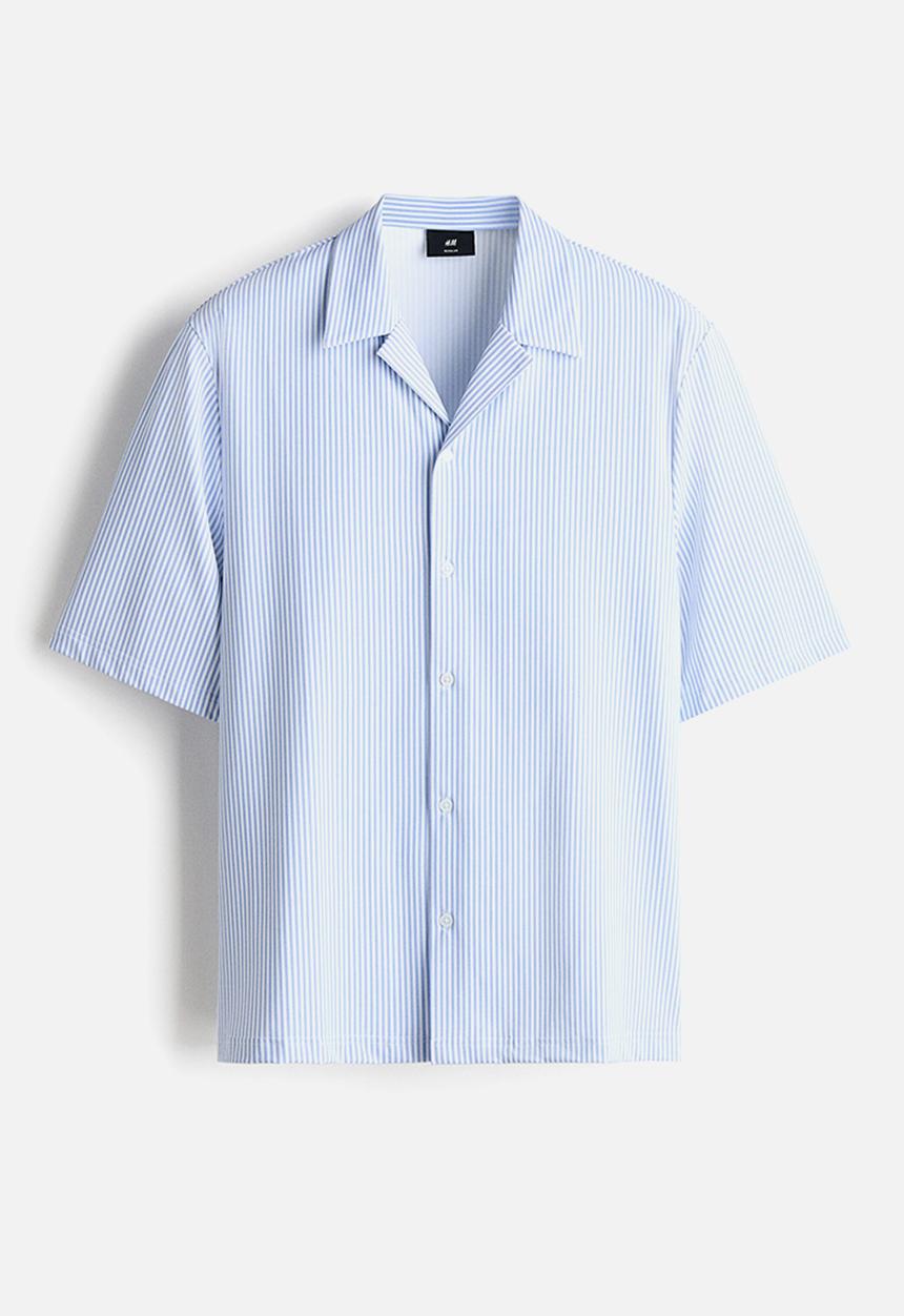 H&M - Regular fit resort shirt - light blue/striped