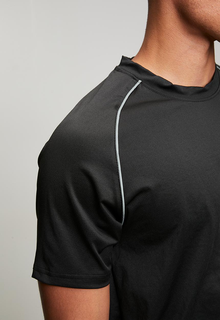 POLO - Mens sport short sleeve tech tee - black