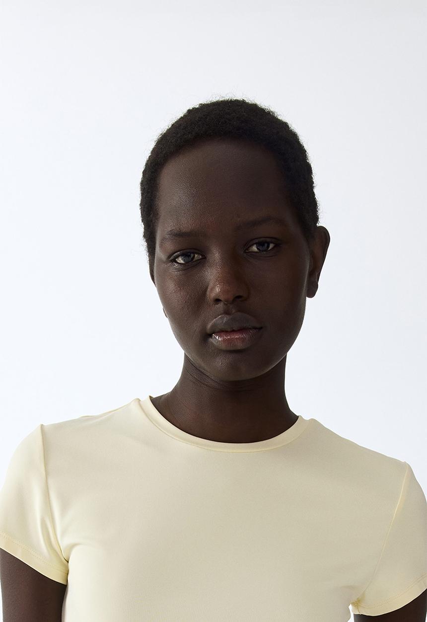 H&M - Fitted microfibre T-shirt - pale yellow