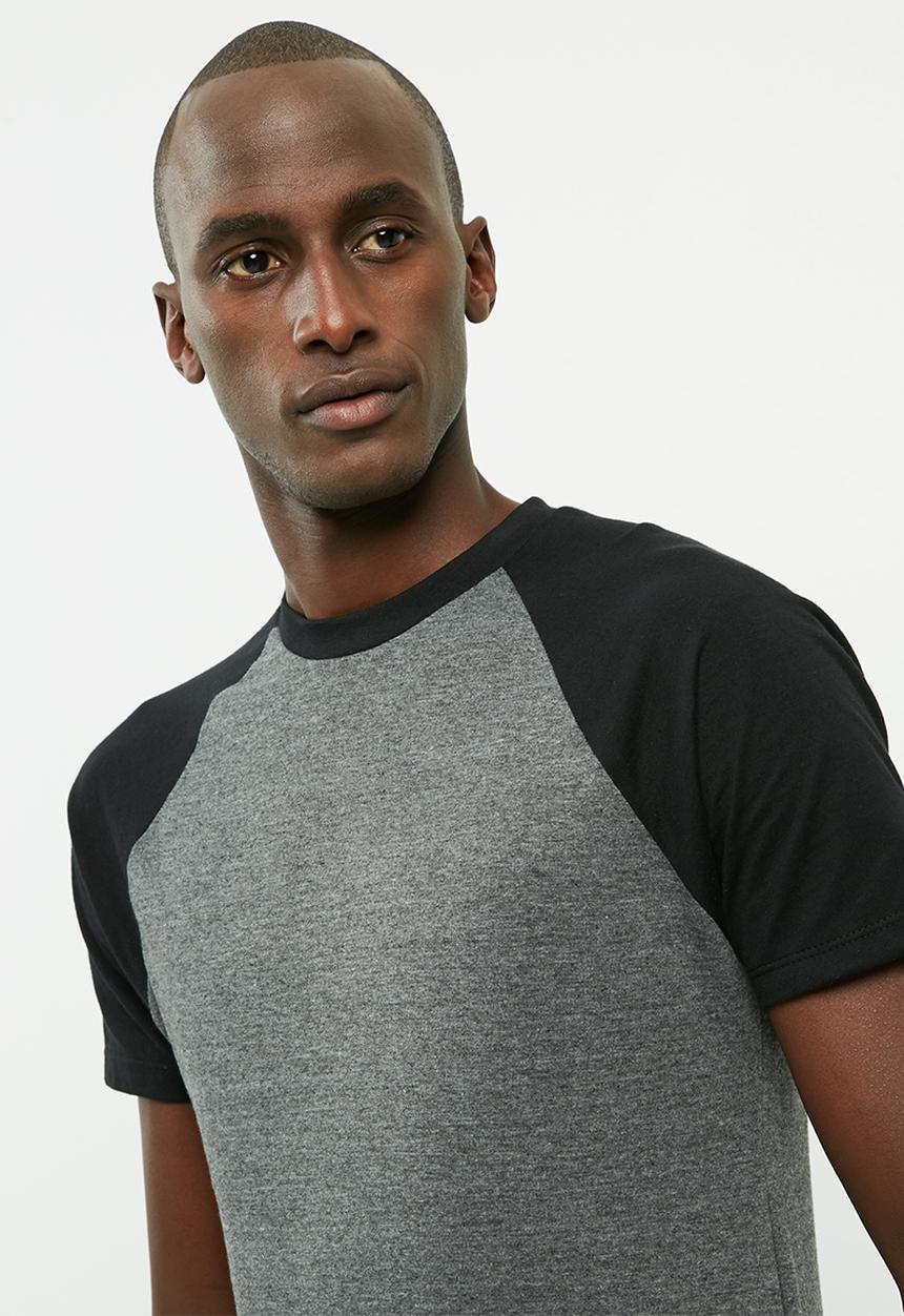 basicthread - Plain raglan tee