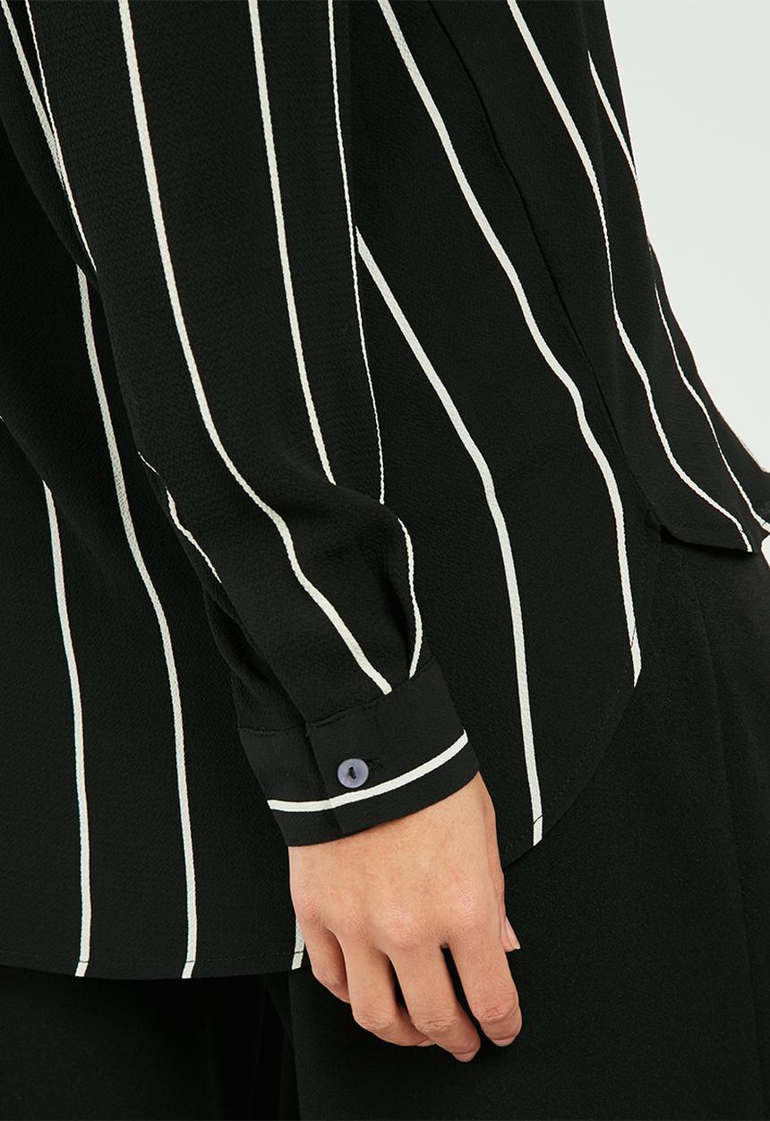 Jacqueline de Yong - Perfect placket blouse
