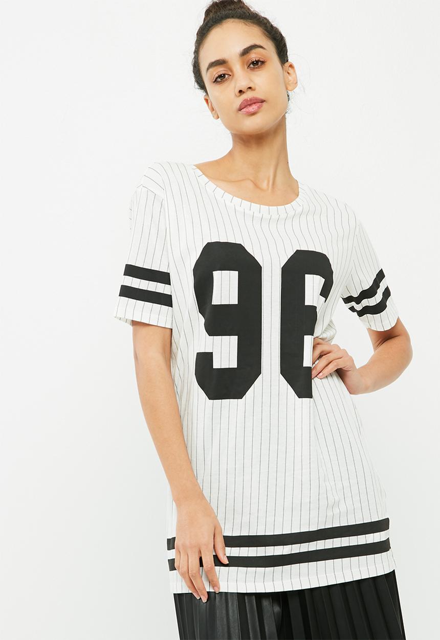 Jacqueline de Yong - College tee