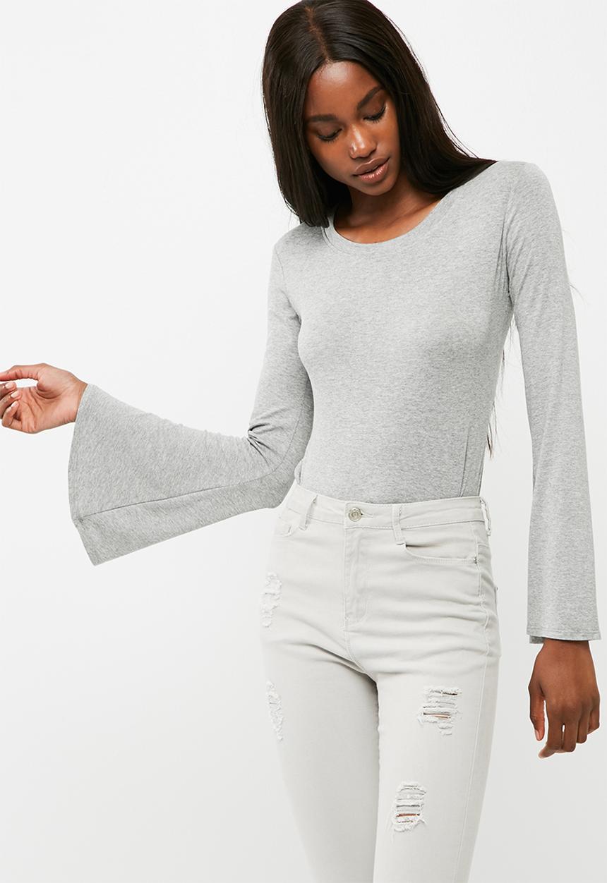 dailyfriday - Fluted sleeve tee