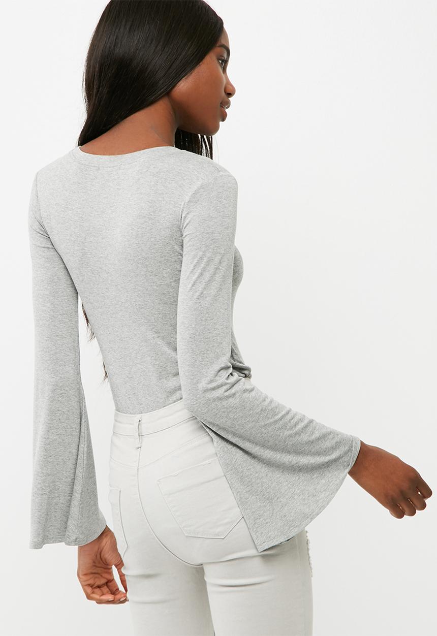 dailyfriday - Fluted sleeve tee