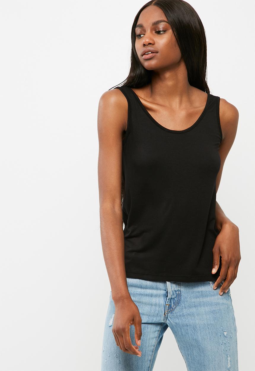 dailyfriday - Scoop style vest