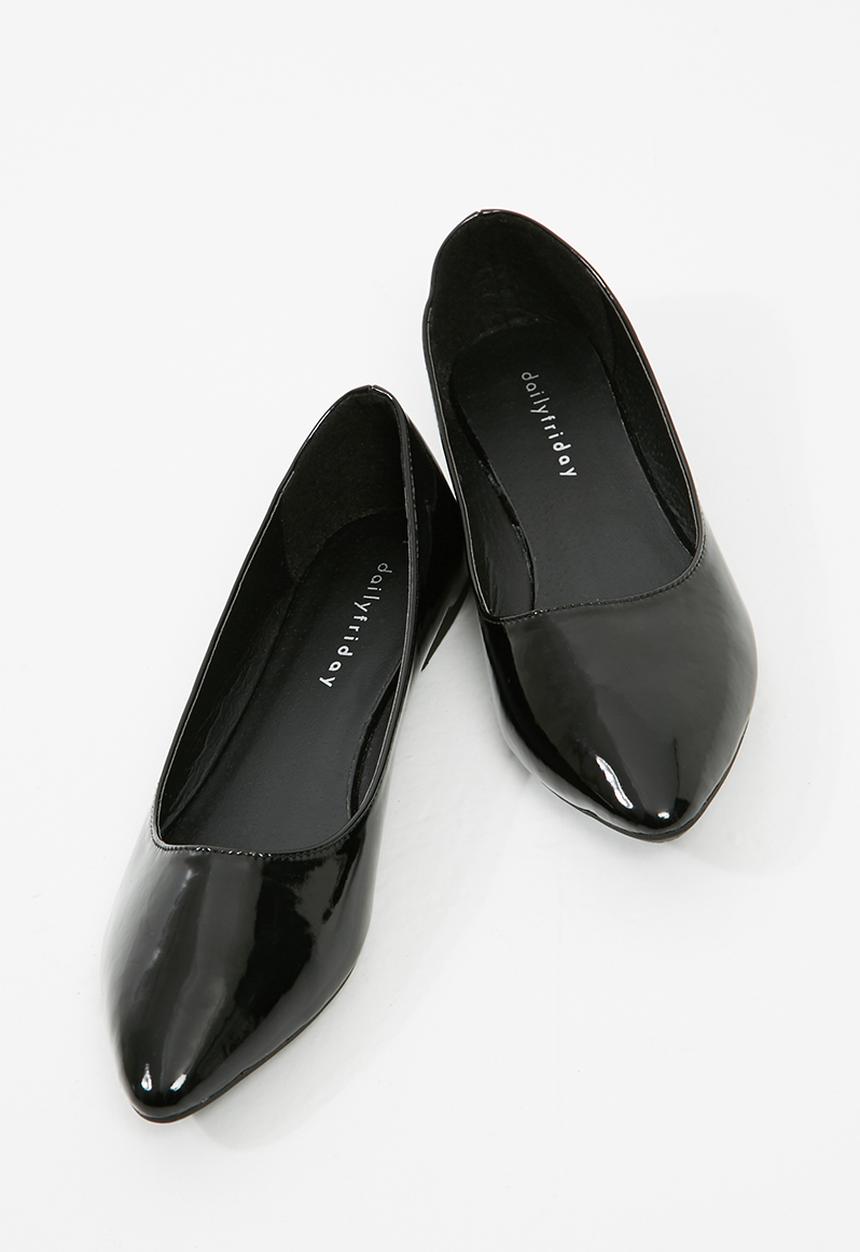 dailyfriday - Pointy toe pumps