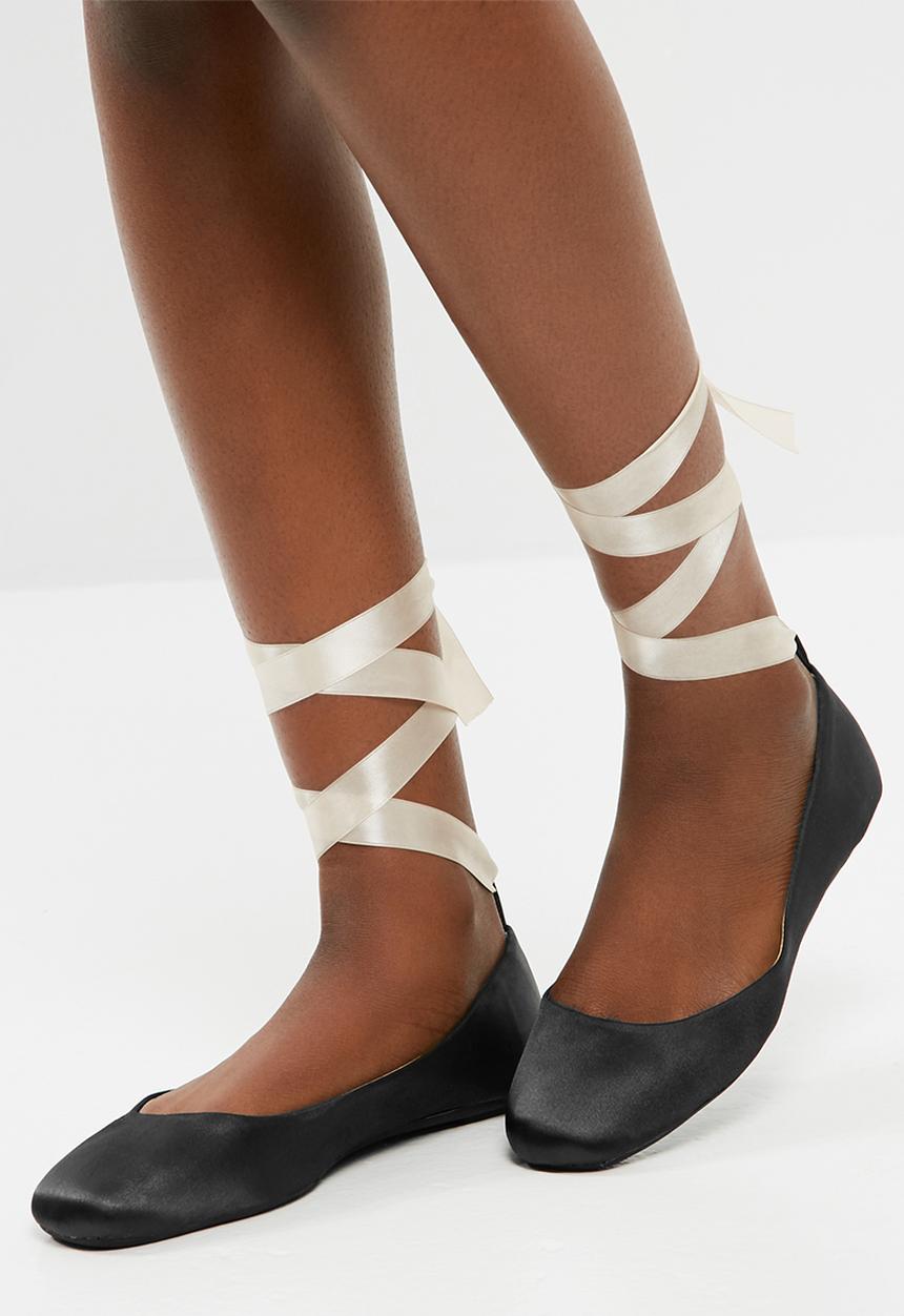 dailyfriday - Satin Ballerina Pump