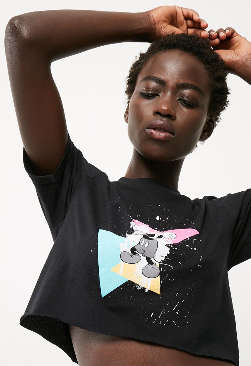 Missguided - Mickey dabbing graphic crop tee