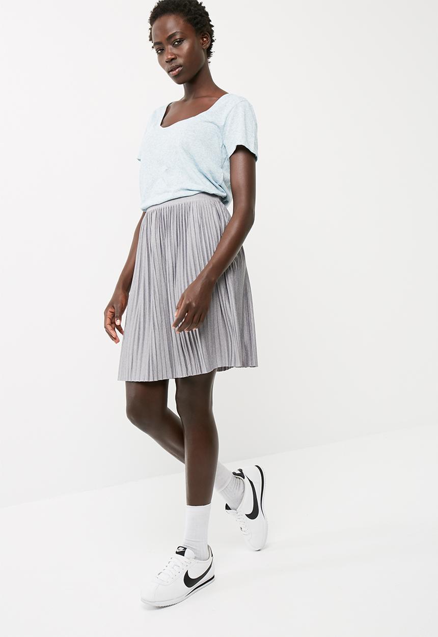 Jacqueline de Yong - Zada v-neck tee