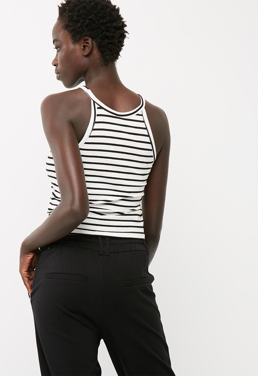 Jacqueline de Yong - Kenya cropped top