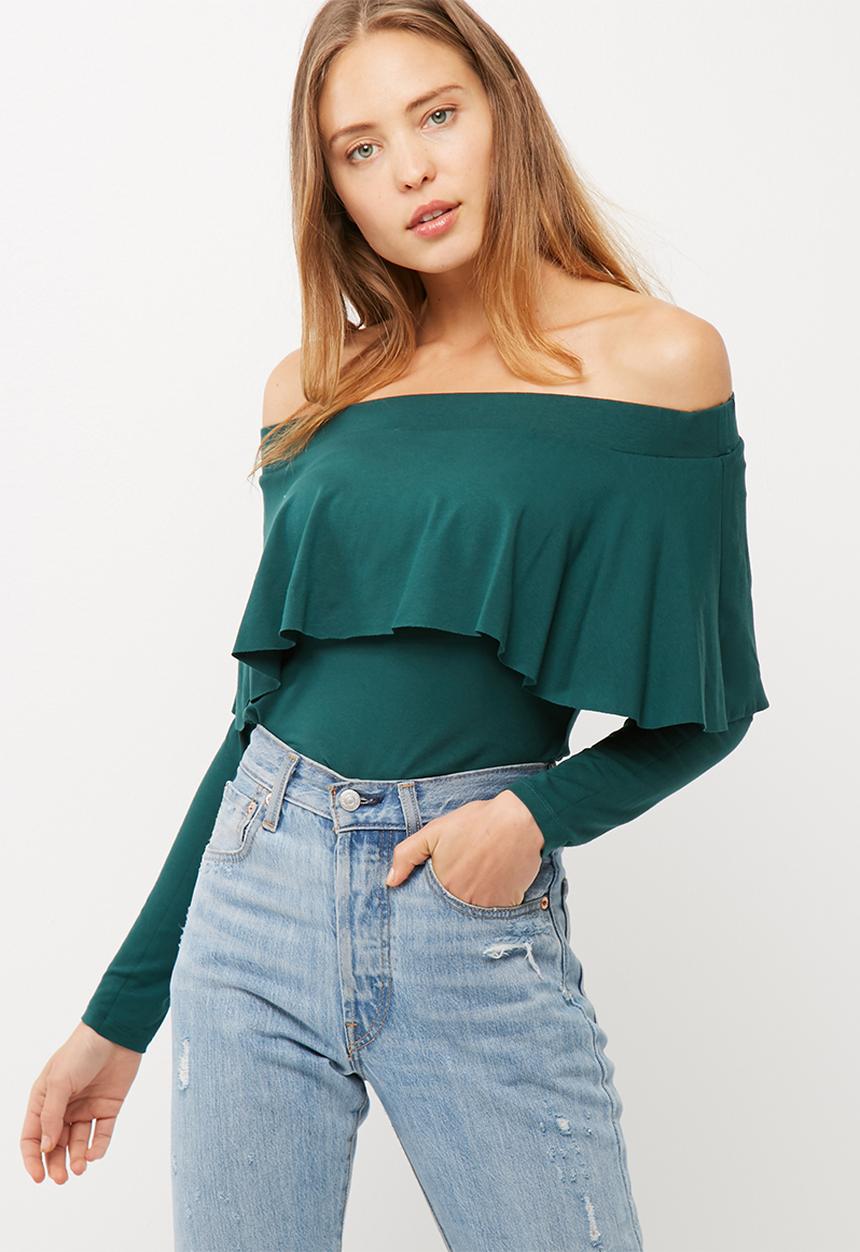 dailyfriday - Off shoulder frilled top
