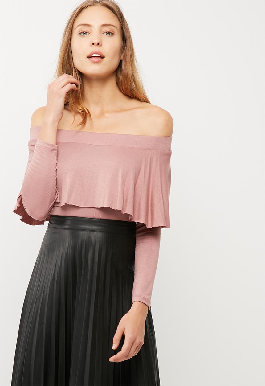 dailyfriday - Off shoulder frilled top