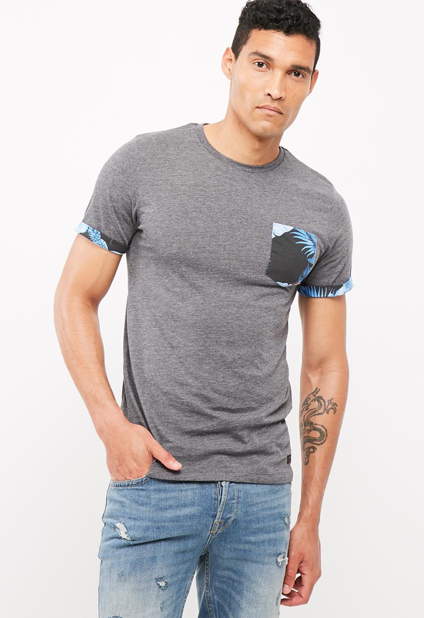 PRODUKT - Pocket flower tee